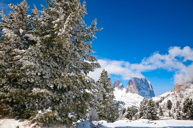 Montanhas Dolomitas