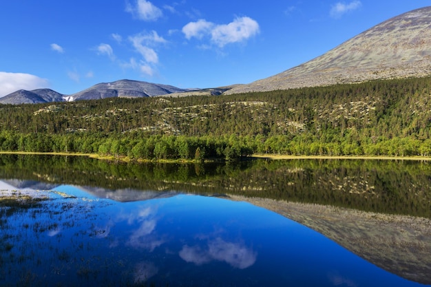 Montanhas na Noruega