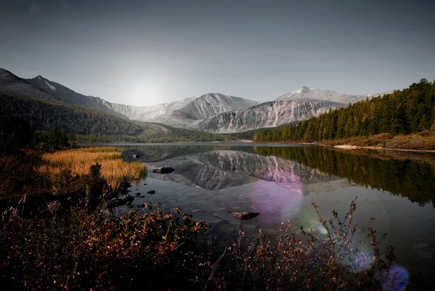 Montanhas, refletido dentro, um, lago, mongolia