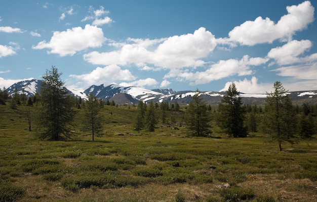 Foto montanhas sayan ocidentais