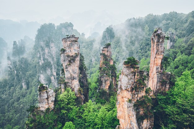 Montanhas Zhangjiajie, China