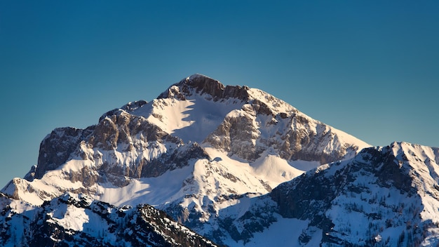 Monte Arera en los prealpes lombardos de Bérgamo