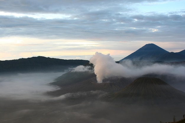 Monte bromo na indonésia