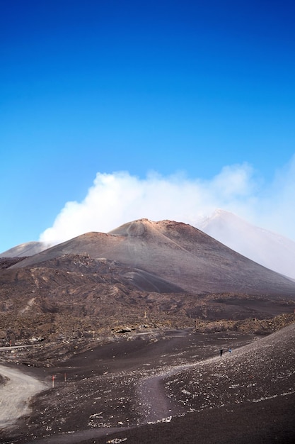 Foto monte etna sicilia italia pico humeante del volcán activo etna