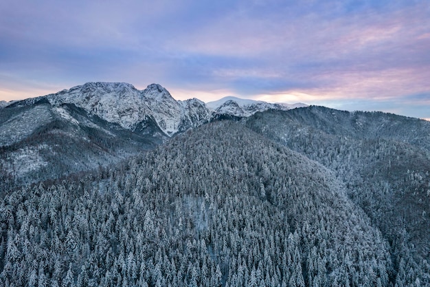 Monte Giewont en invierno en Tatra Park Zakopane Polonia