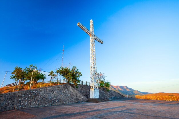 Foto monte tapyas cruza la isla de busuanga