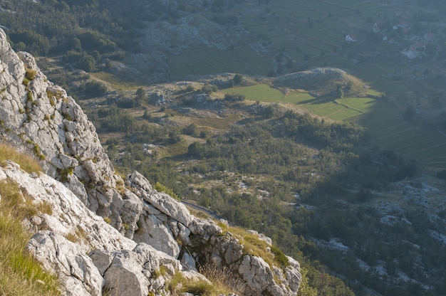 Foto montenegro agosto verano mountain lookdown