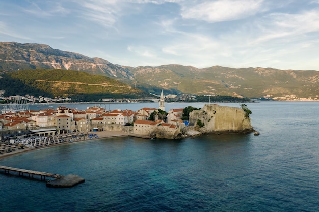 Montenegro Karte und Flagge