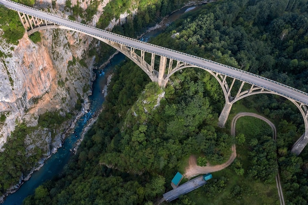 Foto montenegro mapa e bandeira