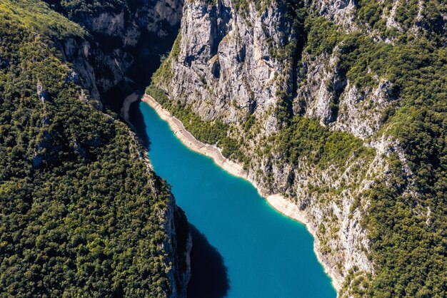 Foto montenegro mapa e bandeira