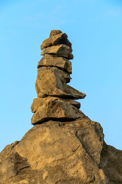 Montículo de piedras Apacheta ofrenda hecha por los pueblos de los Andes a la Pachamama