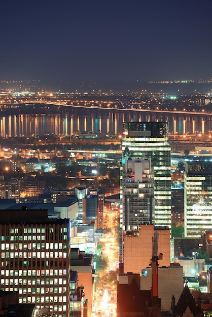 Montréal in der Abenddämmerung