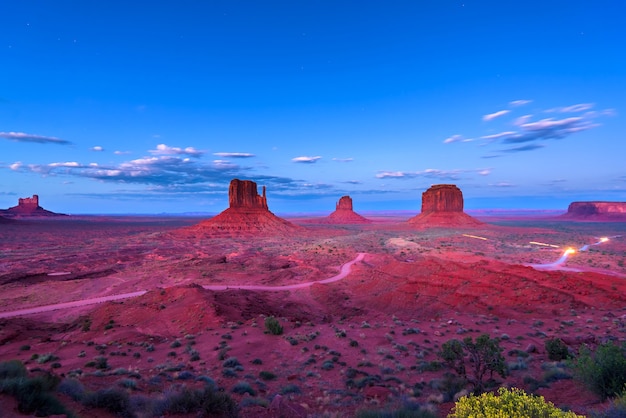 Foto monument valley arizona-utah border, monument valley navajo tribal park, estados unidos de américa