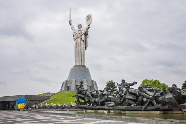 Monumentale Statue des Mutterlandes