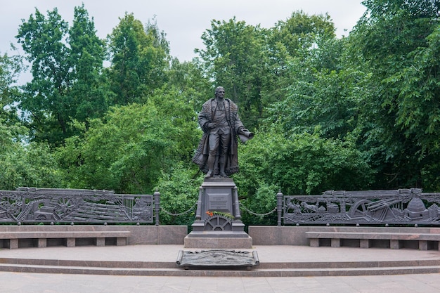 monumento a Charles Gascoigne em Petrozavodsk, Rússia