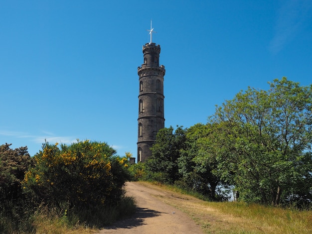 Monumento a Nelson em Calton Hill em Edimburgo