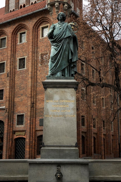 Monumento a Nicolau Copérnico em Torun