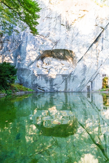 Monumento al león moribundo, punto de referencia en Lucerna Suiza