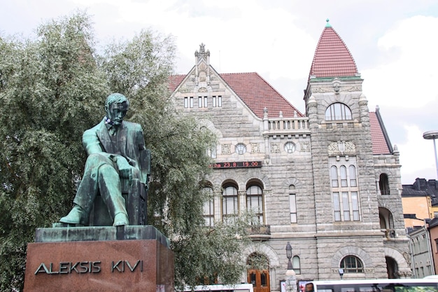 Monumento Aleksis Kivi A área central de Helsínquia