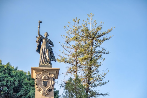 Monumento ao corregidora em Queretaro México