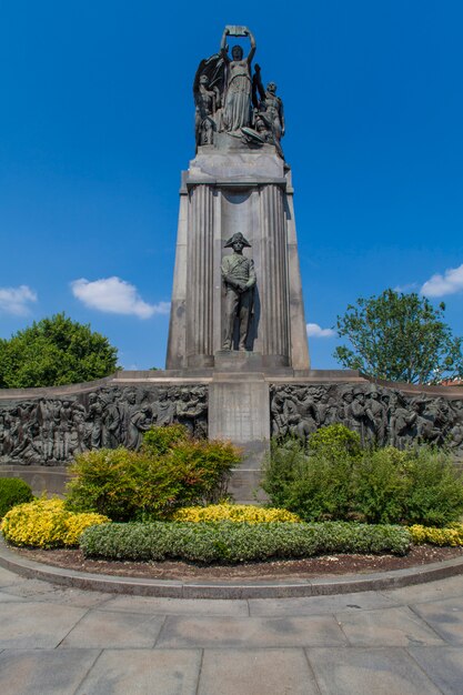 Monumento a Carabinieri en Turín