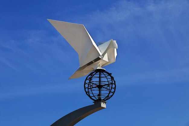 El monumento en la ciudad de Padang, Indonesia