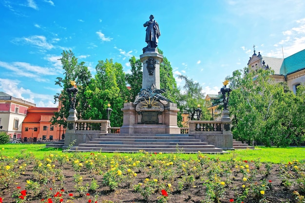 Monumento de Adam Mickiewicz de Varsóvia, Polônia