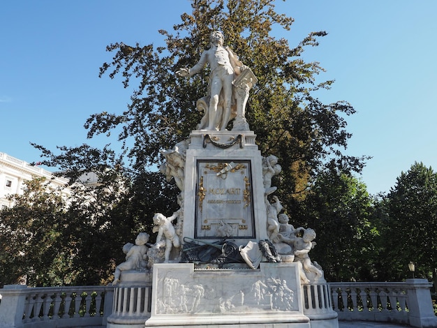 Monumento de mozart em viena