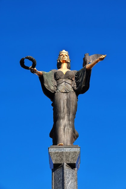 Monumento a la Deidad Santísima Sofía, Bulgaria