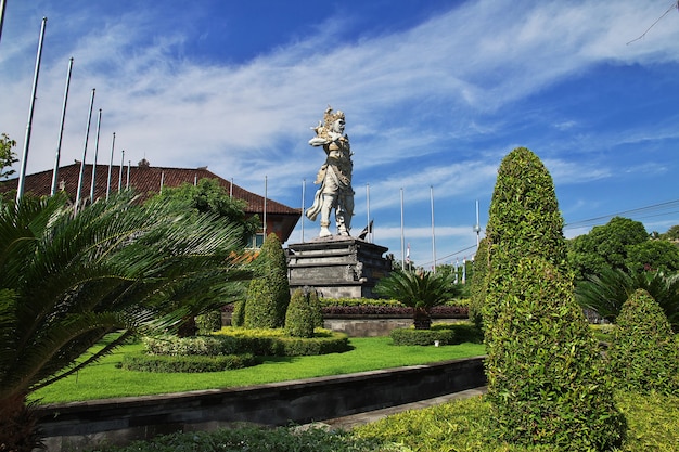 El monumento en Denpasar, Bali.