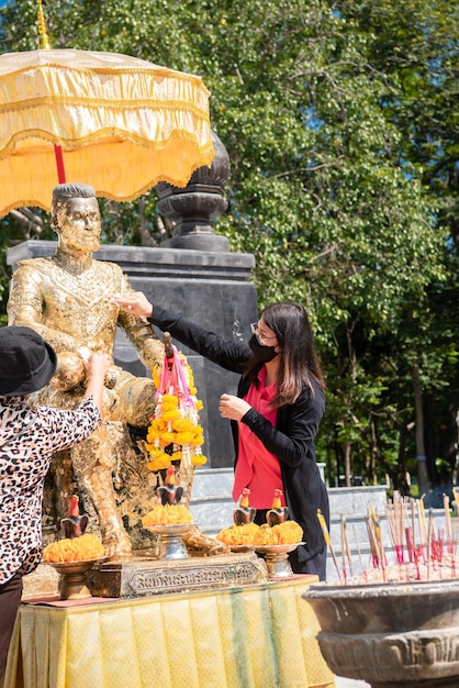 Monumento a Don Chedi en Suphanburi