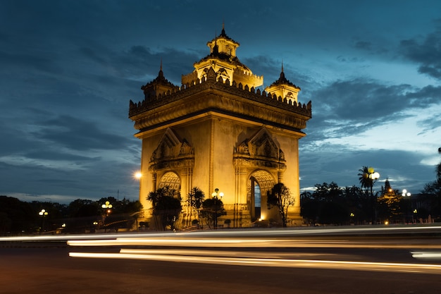 Monumento de la victoria de Patuxai hito arquitectónico de Vientiane Laos.