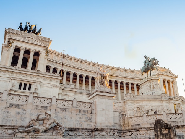 Monumento a Vittorio Emanuele II en Roma, Italia