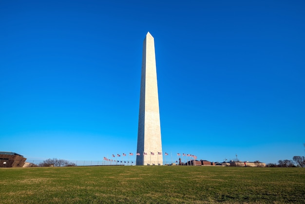 Foto monumento a washington en washington, dc con cielo azul