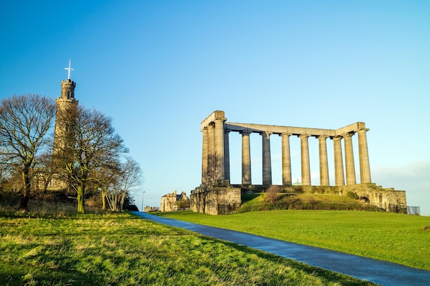 Monumentos en Calton Hill en Edimburgo