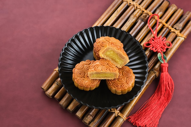 Moon Cake, lanche tradicional chinês popular durante o festival do meio do outono.