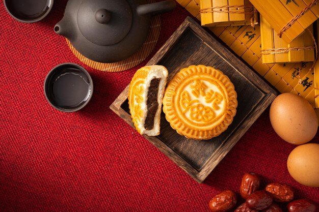 Mooncakes frescos em uma atmosfera festiva