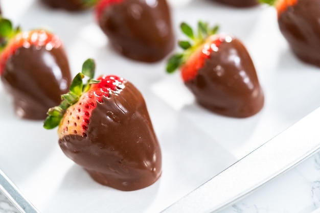 Morangos banhados em chocolate