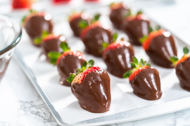 Morangos mergulhados em chocolate