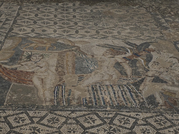 Mosaico nas ruínas romanas de Volubilis em Marrocos - As ruínas romanas mais bem preservadas localizadas entre as cidades imperiais de Fez e Meknes