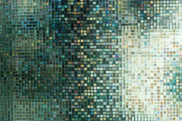 Mosaico de vidrio en el baño.