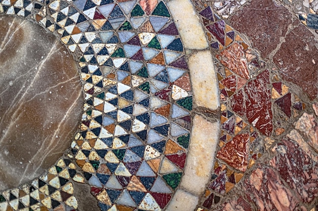 Mosaicos bizantinos en el piso de la Iglesia de San Nicolás Demre Turquía