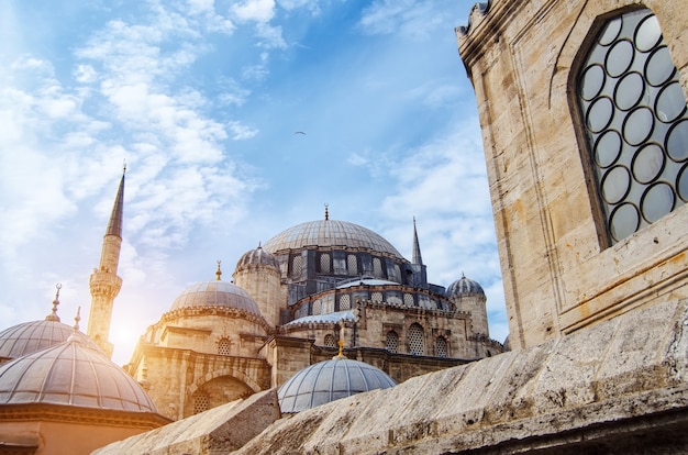 Moschee in Istanbul Türkei Architekturdenkmal Zentrum des Islam Cami Mescit