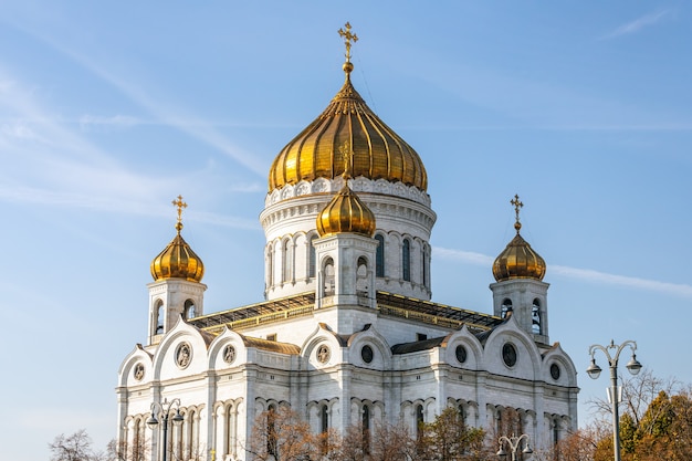 Foto moscou, rússia - 14 de outubro de 2021: catedral de cristo salvador em moscou, rússia