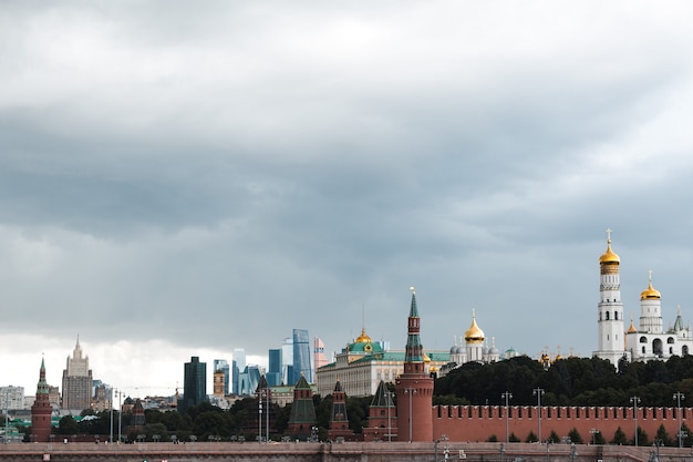Moscou Rússia Kremlin Igreja paisagem dolorosamente nublado