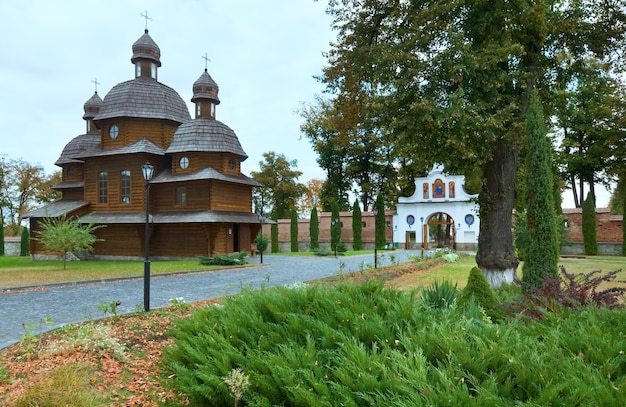 Mosteiro de Krekhiv na província de Lviv Oblast da Ucrânia