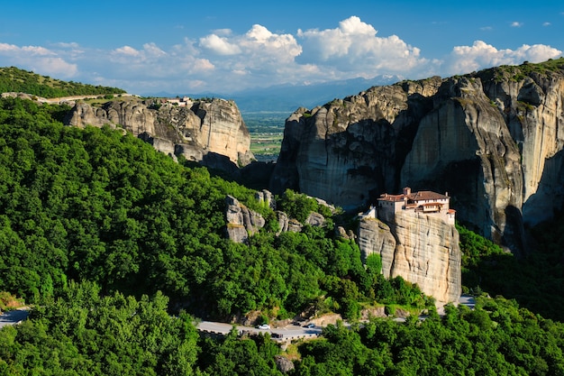 Mosteiro de Rousanou e Mosteiro de Santo Estêvão em Meteora na Grécia