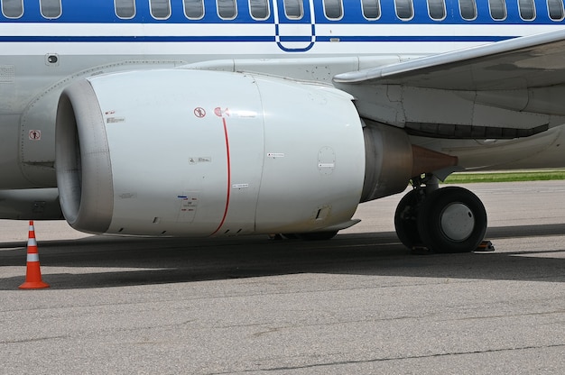 Motor de aviación de primer plano de turbina de avión