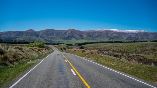 Foto mountain street view