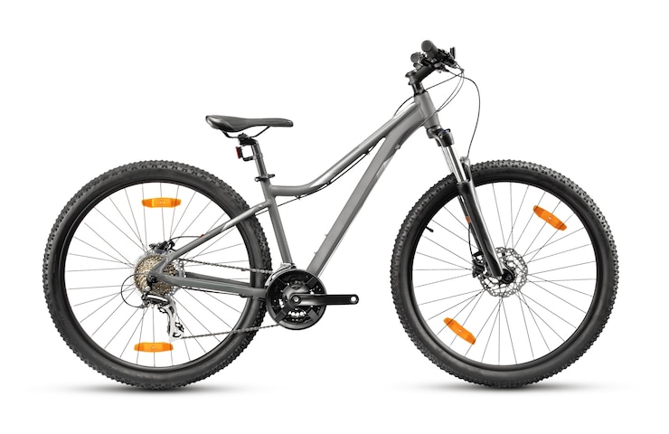 Foto mountainbike mit 27,5 zoll laufrädern und einem niedrigen rahmen speziell für frauen.